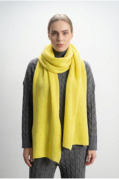 Shophia Women's Knitted Scarf - Yellow