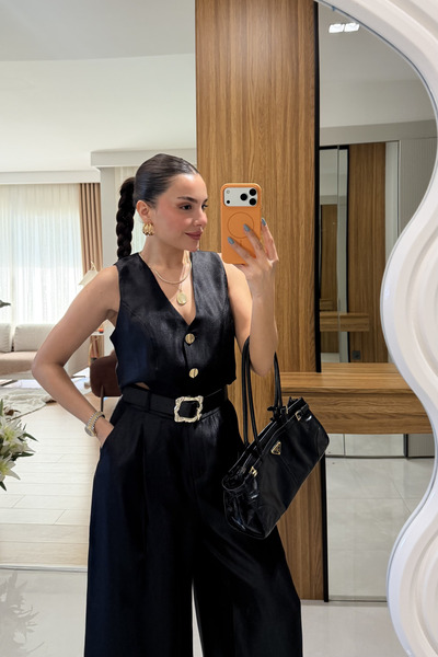 Gizem Ecemiş Micanos Siyah Saten Yelek