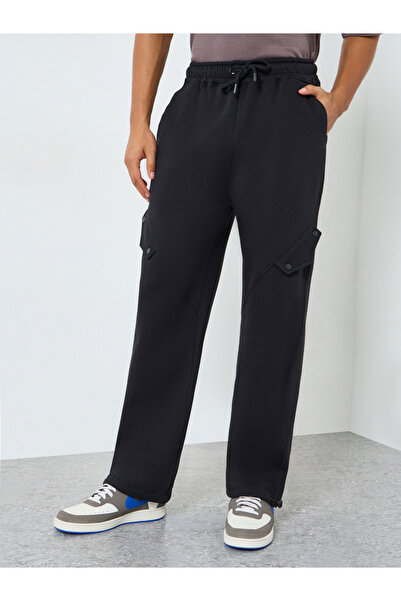 Styli Men Black Relaxed Fit Cargo Joggers