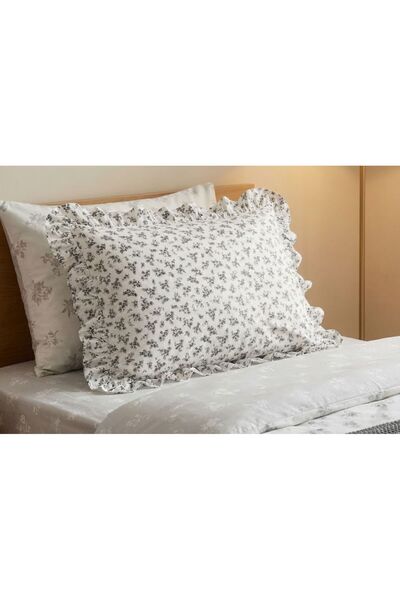 LILYUM Pamuklu Çiçek Desenli Fırfırlı Yastık Kılıfı 50x70 CM