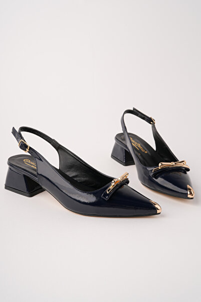 NOBLE TREAD SHOES Women's Pointed Toe Galvanized Buckle Low Heel Stylish Shoes