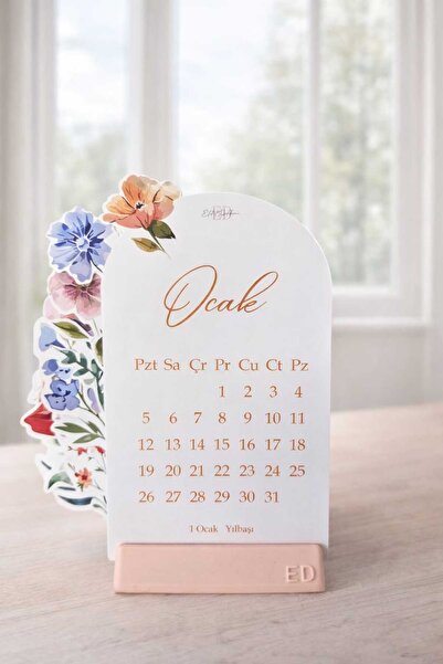 ETİKETİM 2026 Masa Takvimi Renkli Çiçekli/Pembe Standlı