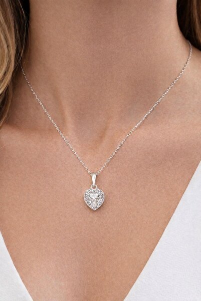 New Obsessions قلادة على شكل قلب من الفولاذ المقاوم للصدأ باللون الفضي مع حجر...