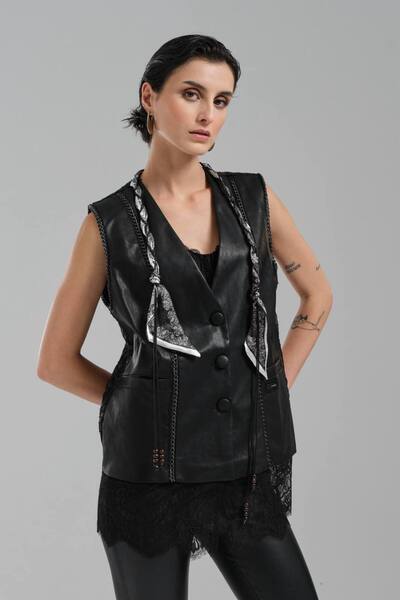 tw3 Women's Leather Fabric Front Chain and Lace Detailed Design Vest