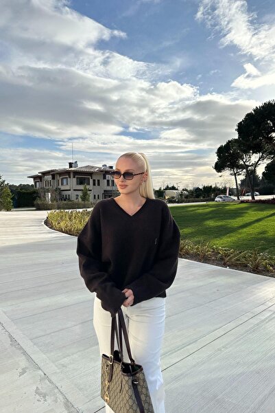 lizge giyim V-Neck Soft Textured Knitwear Sweater