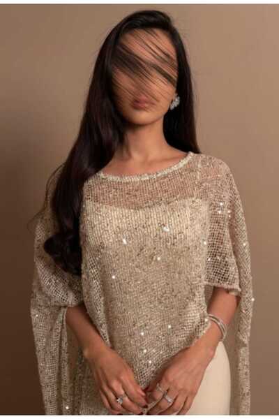 Mira ~ Barbie-style pants with added Barbie shawl