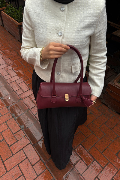 La La'Graccio Paris La'Graccio Paris Women's Paves Soft Leather Baguette Bag