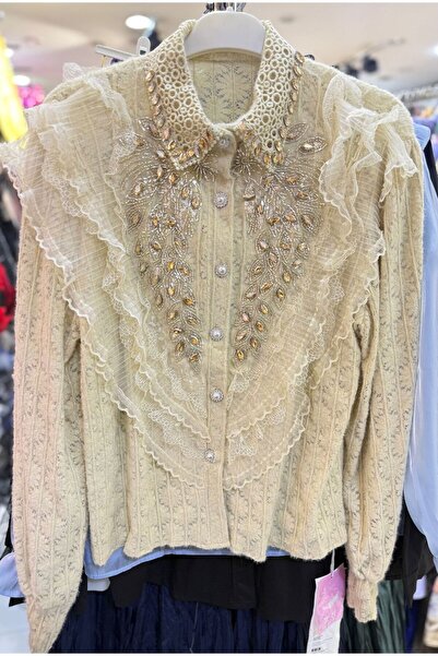 Rabiossa Kadın Kristal Taş İşlemeli ve Volanlı Dantel Gömlek