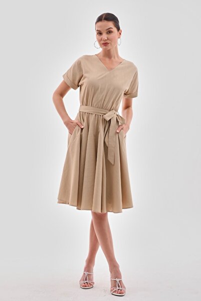 MAG FASHİON Rochie neagră din bumbac, cu mâneci scurte, decolteu în V, cu vol...