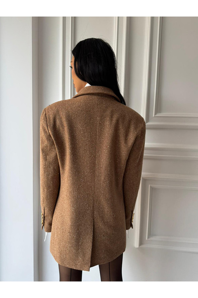 CC STORE THEA jacket, with classic lapel and versatile oversized cut