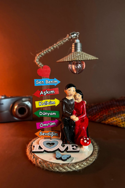 BOBİBLOS Taşta Oturan Sevgililer Biblosu + Süs Işıklı Ahşap Ev Dekoru + Hediy...