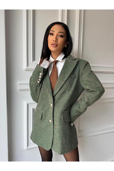 CC STORE BRIGITA jacket, with classic lapel and versatile cut, oversized style