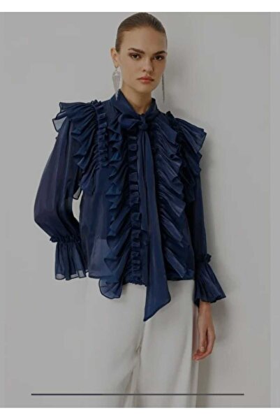 Minası Butik FULAR DETAYLI ORGANİZE GÖMLEK