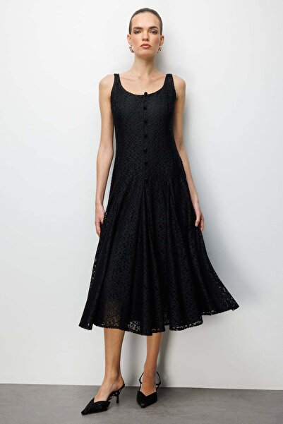 Mi Pret a Porter Mi Önü Düğmeli Dantel Elbise