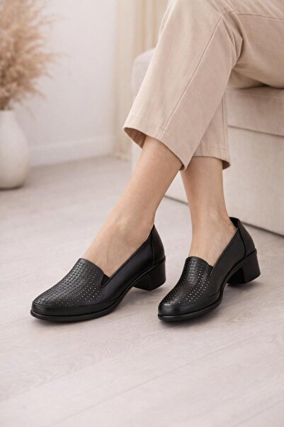 MODAONN Women's Black Flat Slip-On Low Heel Shoes