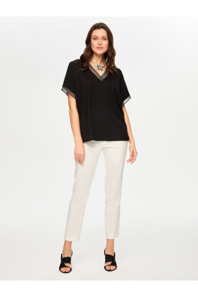 Faik Sönmez Kolu Ve Yakası Simli Triko Garnili V Yaka T-Shırt S26TSH109