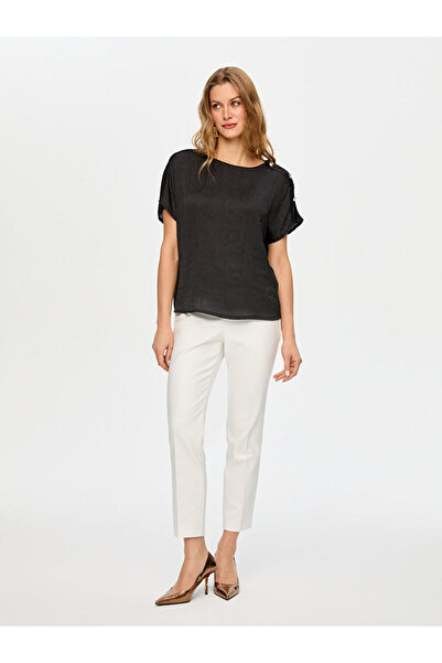 Faik Sönmez Omuzu Gold Düğme Detaylı Krinkl Efektli Şık Bluz S26BLZ024