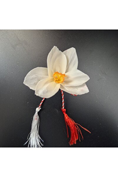 Yellow Tulip Martisior/ brosa narcisa sola nemuritoare.