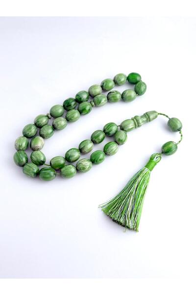221331 A distinctive rosary made of Faturan, with a handmade tassel.