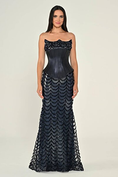 ALFABETA فستان سهرة لامع بتفاصيل مشدودة - مجموعة تصميمات خاصة