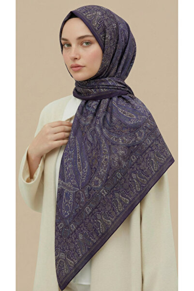 Karaca Eşarp ΕΘΝΟΤΙΚΟ ΣΧΕΔΙΟ 120*120 ΕΚ. ΒΑΜΒΑΚΕΡΟ ΜΑΝΤΗΛΙ