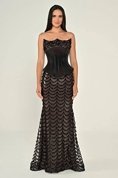 ALFABETA فستان سهرة لامع بتفاصيل مشدودة - مجموعة تصميمات خاصة