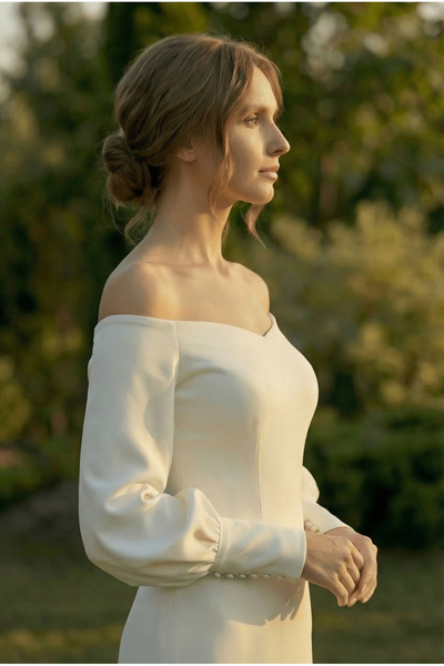 Hazal En Blanc Kayık Yaka Nikah ve Nişan Elbisesi, Maxi Yırtmaçlı Etek, Kırık...