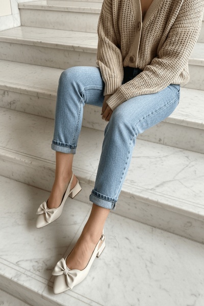 DİVOLYA Pantofi cu toc Fita Fiyonklu Bej (toc de 4 cm) cu vârf ascuțit