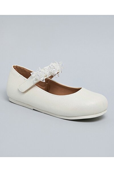 R&B Girls Ivory Appliqued Mary Jane Shoes