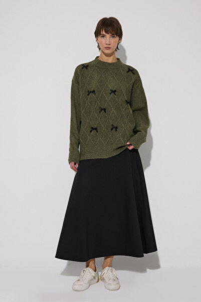 Touché Privé Ribbed Tricot Sweater with Ribbon Detail