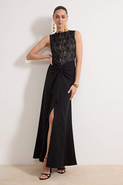 Trendyol Collection Schwarzes, mit Spitze verziertes, gewebtes Maxi-Abendklei...