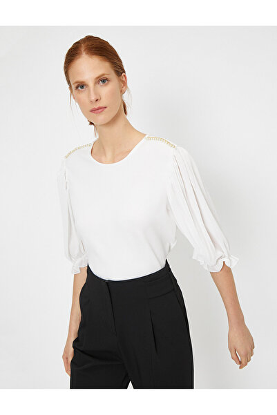 Koton Μπλουζάκι με λαιμόκοψη από τούλι με αντίθεση