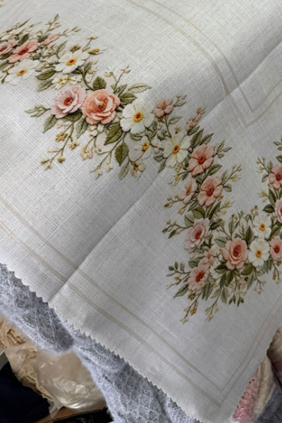 Çt Çeyizci Tekstil Tablecloth, Cream color Digital Print Embroidered Single Tablecloth, Patterned Stain Resistant 160x220 cm
