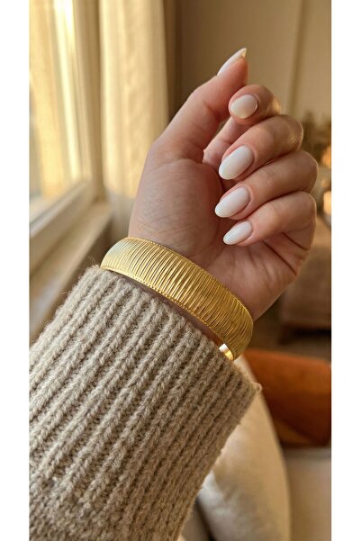 FerizZ Altın Kaplama Düz Çizgili Noktalı İmitasyon Bilezik- BLZ-3105