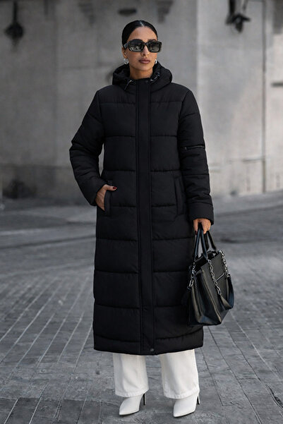 BORCKA TEKSTİL Чорний надувний пуховик з капюшоном