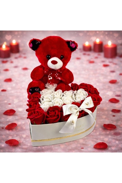 velve Set pentru fete Fragility, cutie inima alba, cu trandafiri de sapun si ...