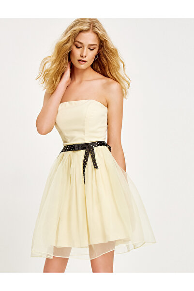 Koton Βραδινό φόρεμα στράπλες με λεπτομέρεια από τούλι