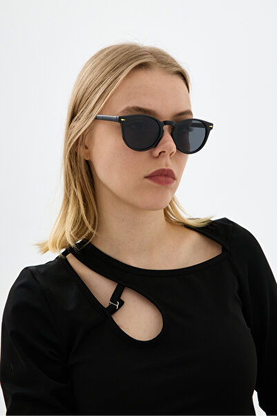 Chunky Frame Hayrish Unisex Black Oval Minimal Sunglasses