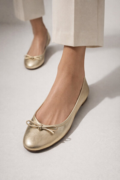 Arzillo Velina Kadın Hakiki Deri Fiyonklu Gold Kadın Babet Ayakkabı