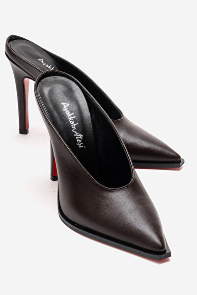 Ayakkabı Ateşi Дамски кафяви кожени пантофки със специален дизайн и тънки ток...