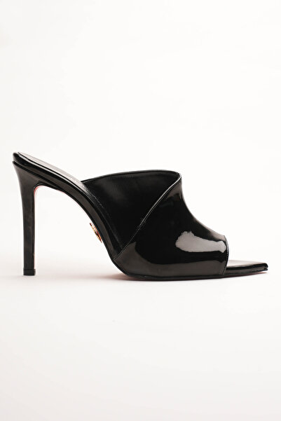 Ayakkabı Ateşi Жіночі дизайнерські туфлі на тонких підборах Carolina Чорні Rugan