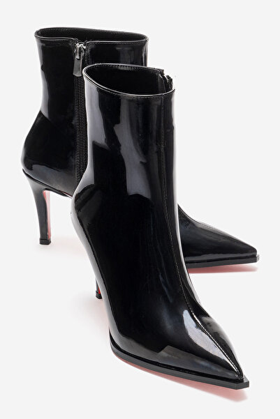 Ayakkabı Ateşi Дамски черни боти с къс ток от лакирана кожа до глезена Torina