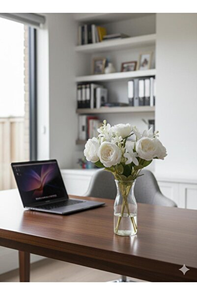 BUKET X Yıldız Aranjmanlı Beyaz Şakayık Gül Buketi