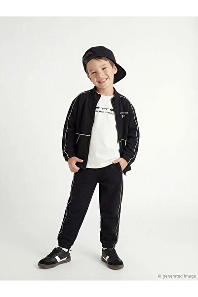 LC Waikiki تي كي إم، فونا-إس تي كي إم-تي آر (إس 6)