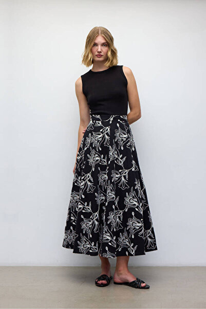 BE BLUE Black Embroidered Skirt