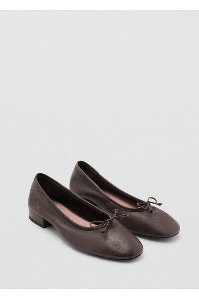 MANGO Woman Bağ detaylı deri babet