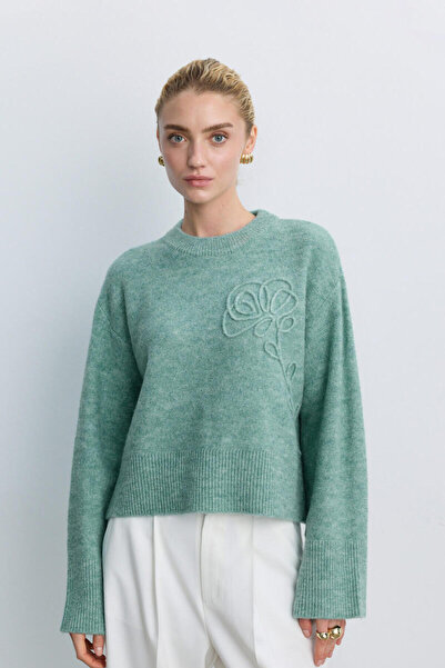 BE BLUE PULOVER TRICOTAT DETALAT CU FLORI VERDE APĂ