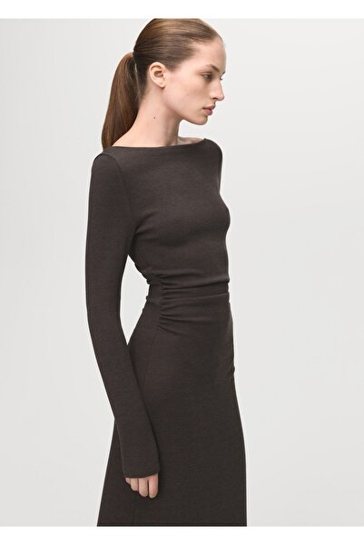 MANGO Woman Fitted kesim elbise