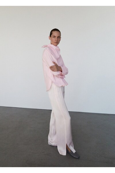 MANGO Woman Yanları yırtmaçlı saten pantolon