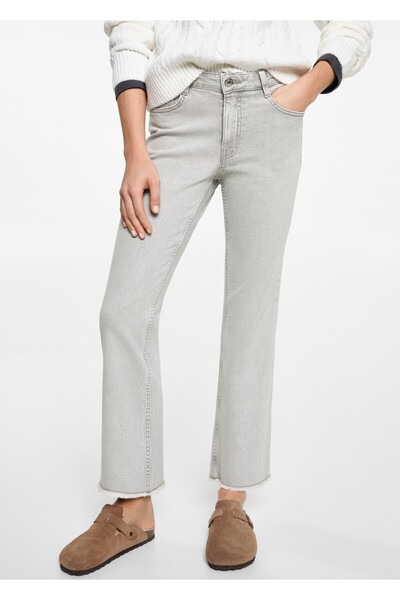 Mango Teen İspanyol paçalı kısa jean pantolon